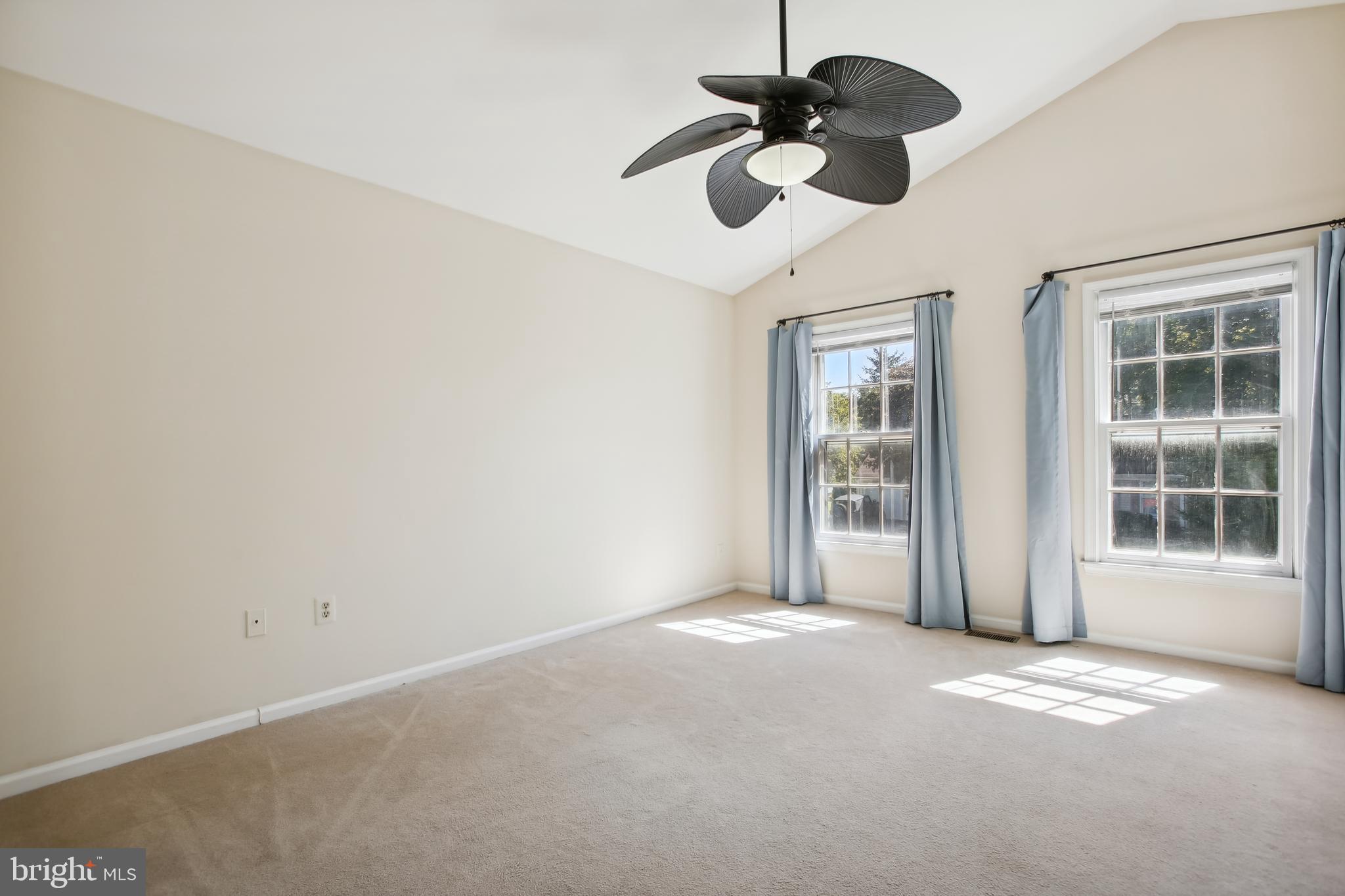 SEQUOIA FARMS - Residential