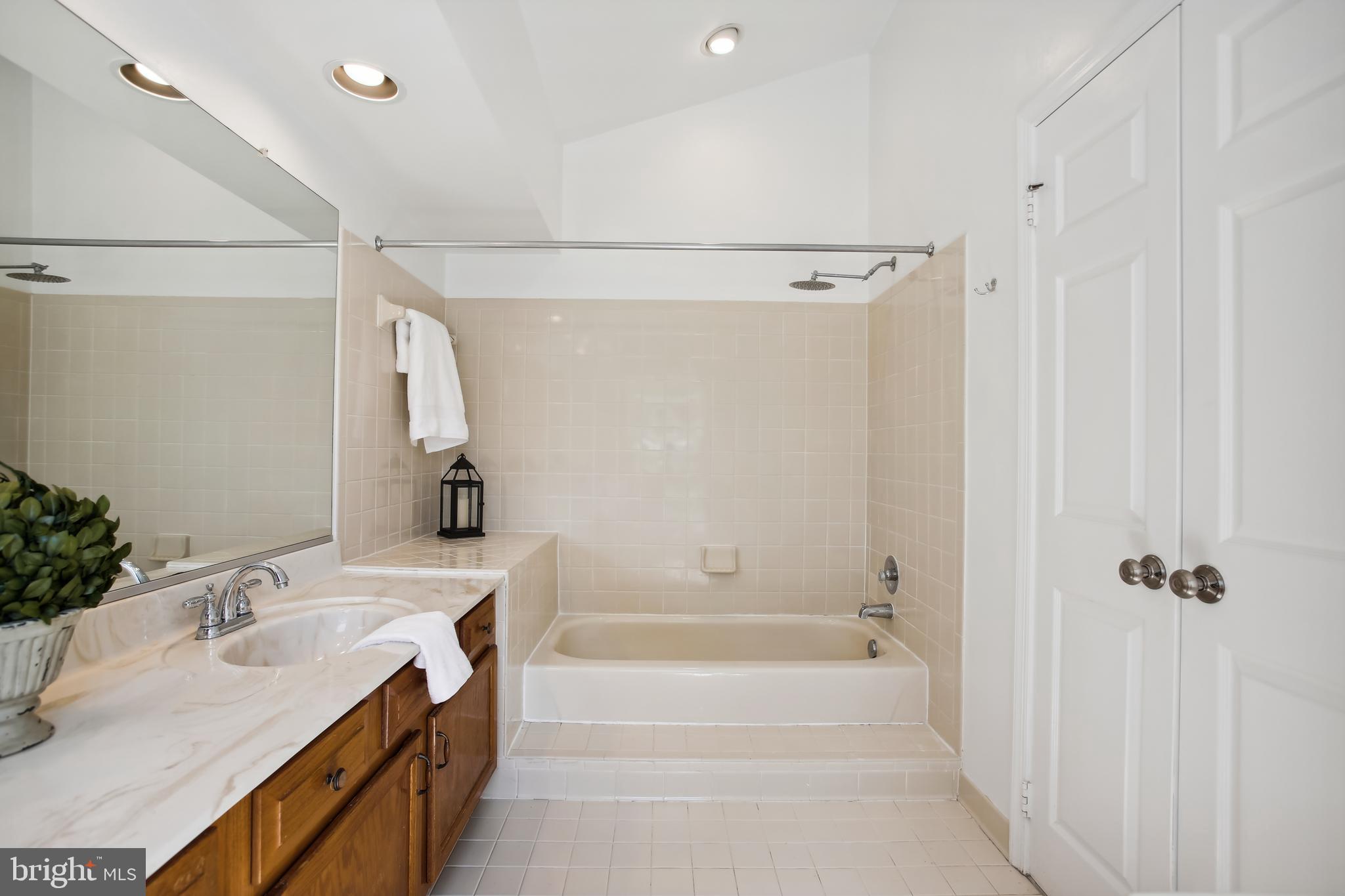 SEQUOIA FARMS - Residential