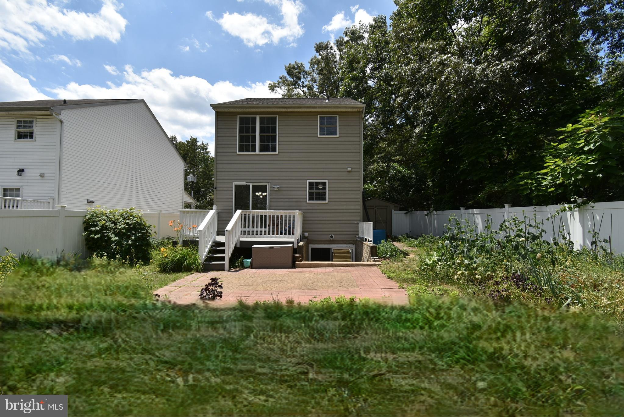 GLENDALE TERRACE - Residential