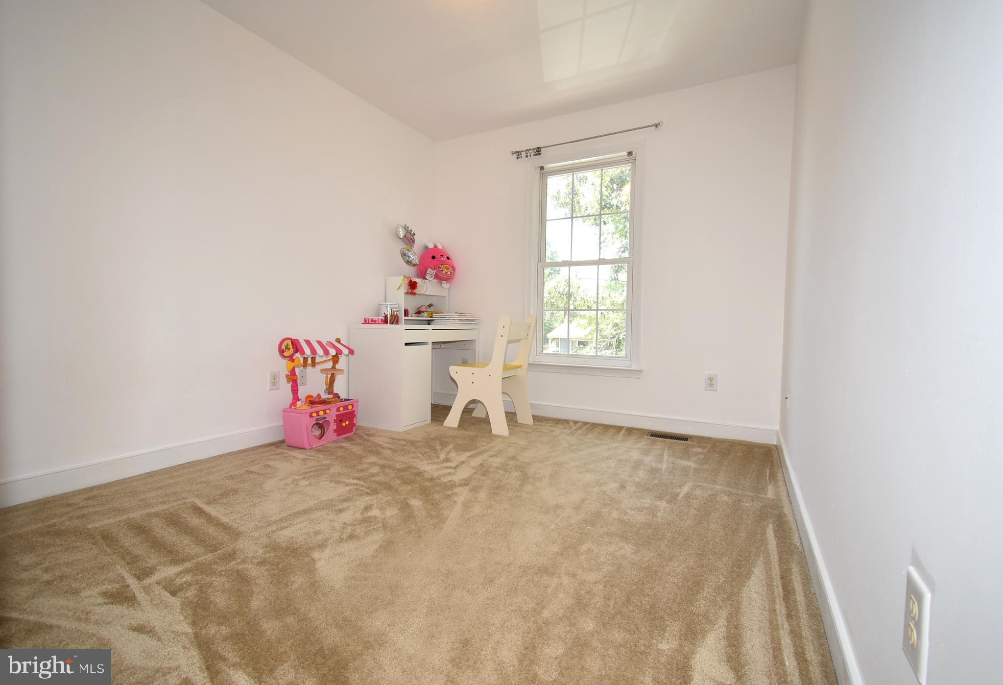 GLENDALE TERRACE - Residential