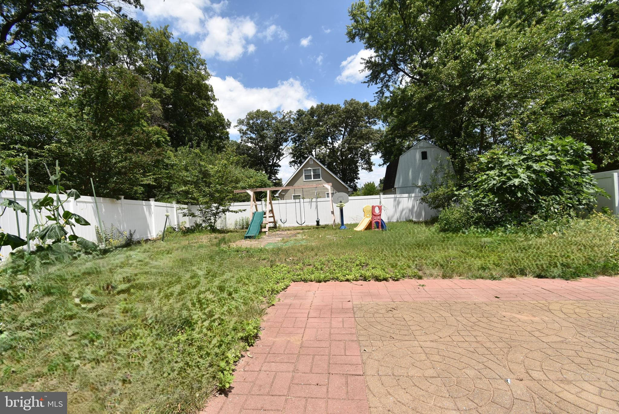 GLENDALE TERRACE - Residential