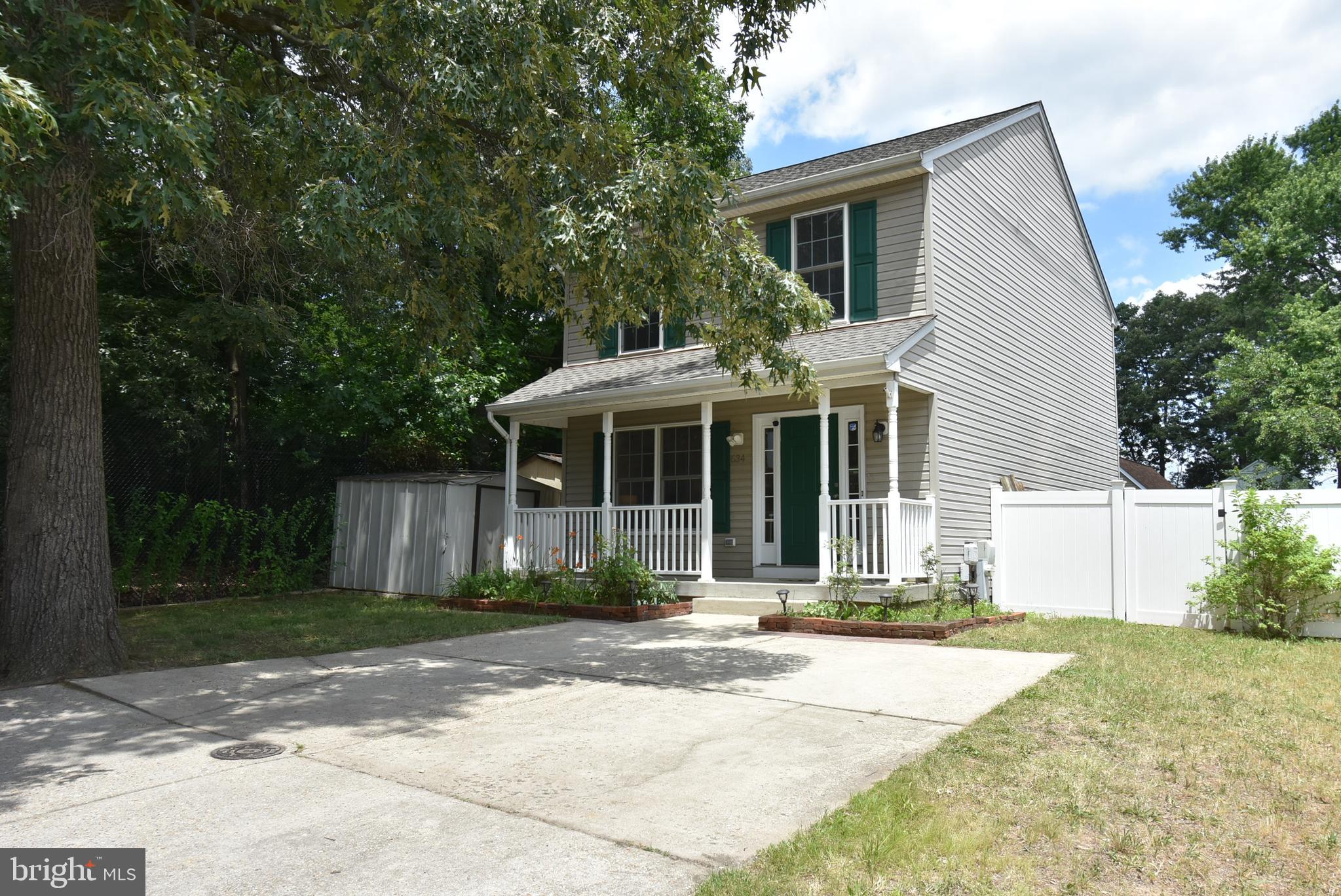 GLENDALE TERRACE - Residential