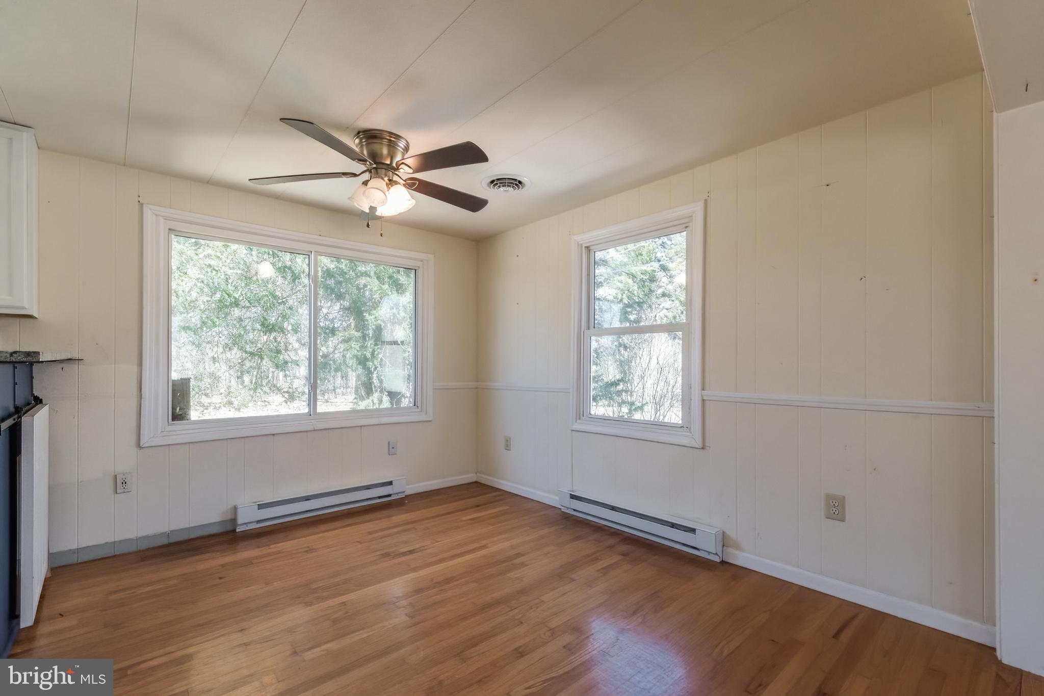 POTOMAC WOODS - Residential