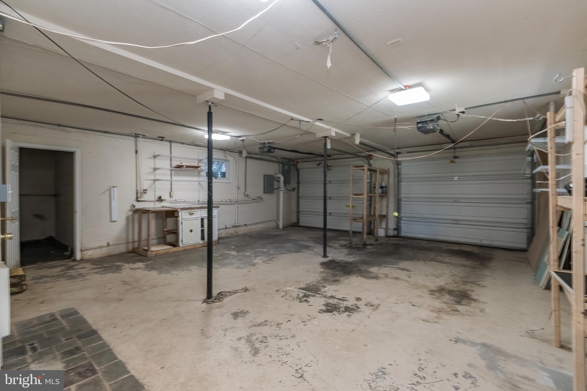 POTOMAC WOODS - Residential