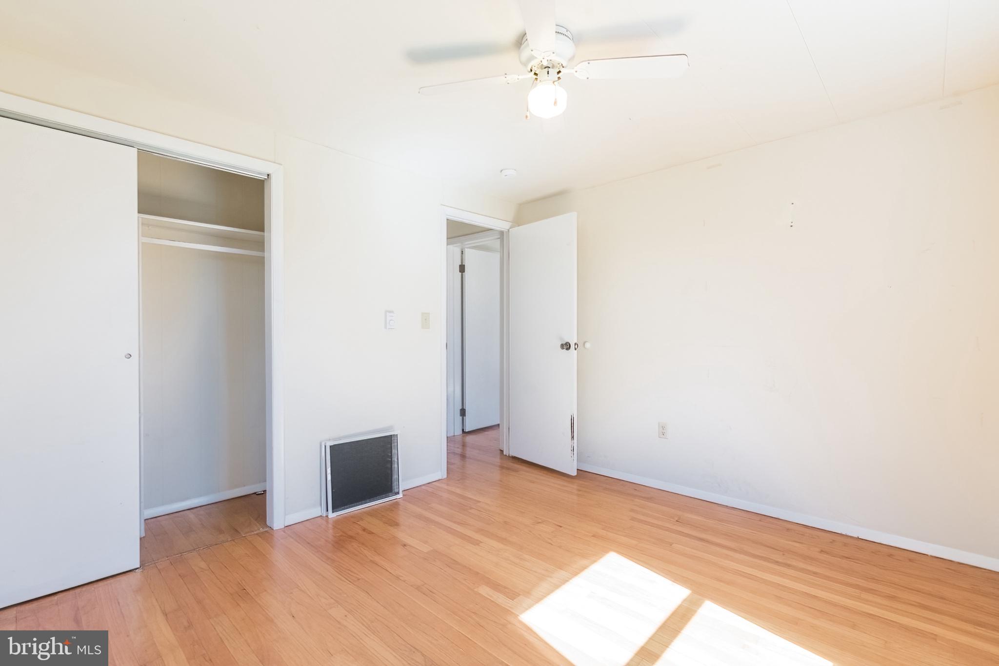 POTOMAC WOODS - Residential