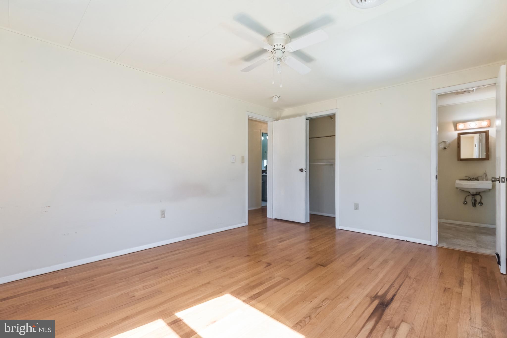 POTOMAC WOODS - Residential