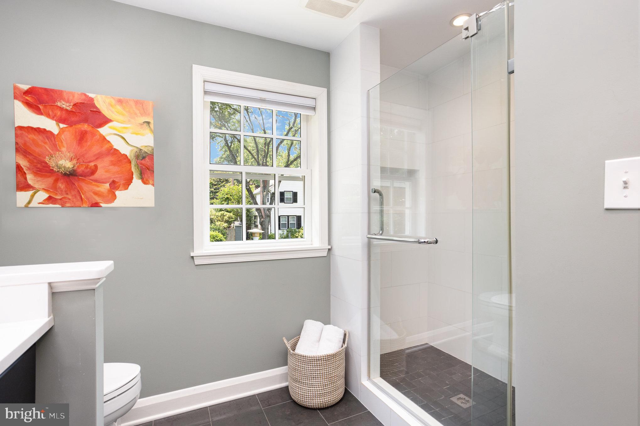 ROLAND PARK - Residential