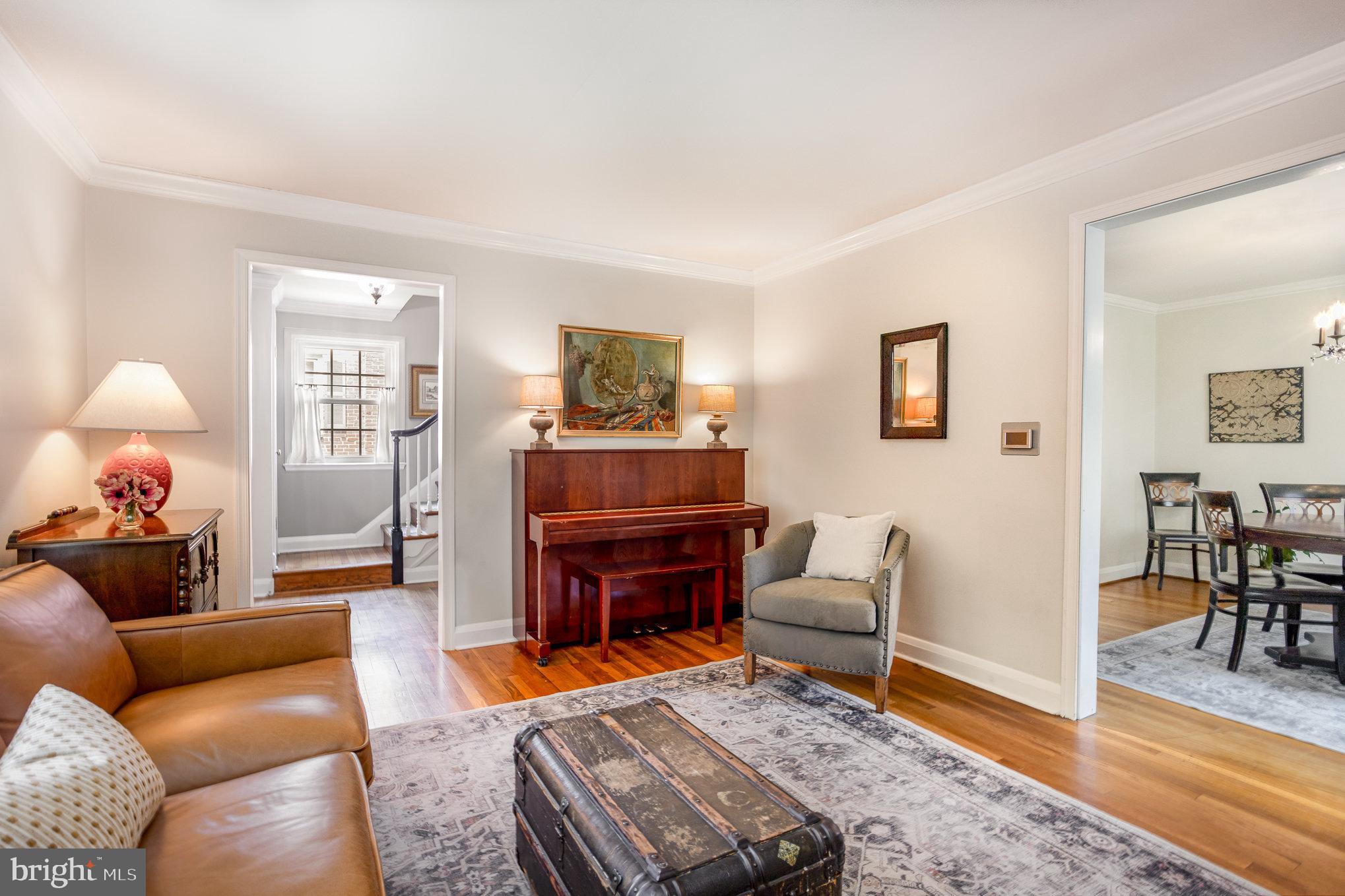 ROLAND PARK - Residential