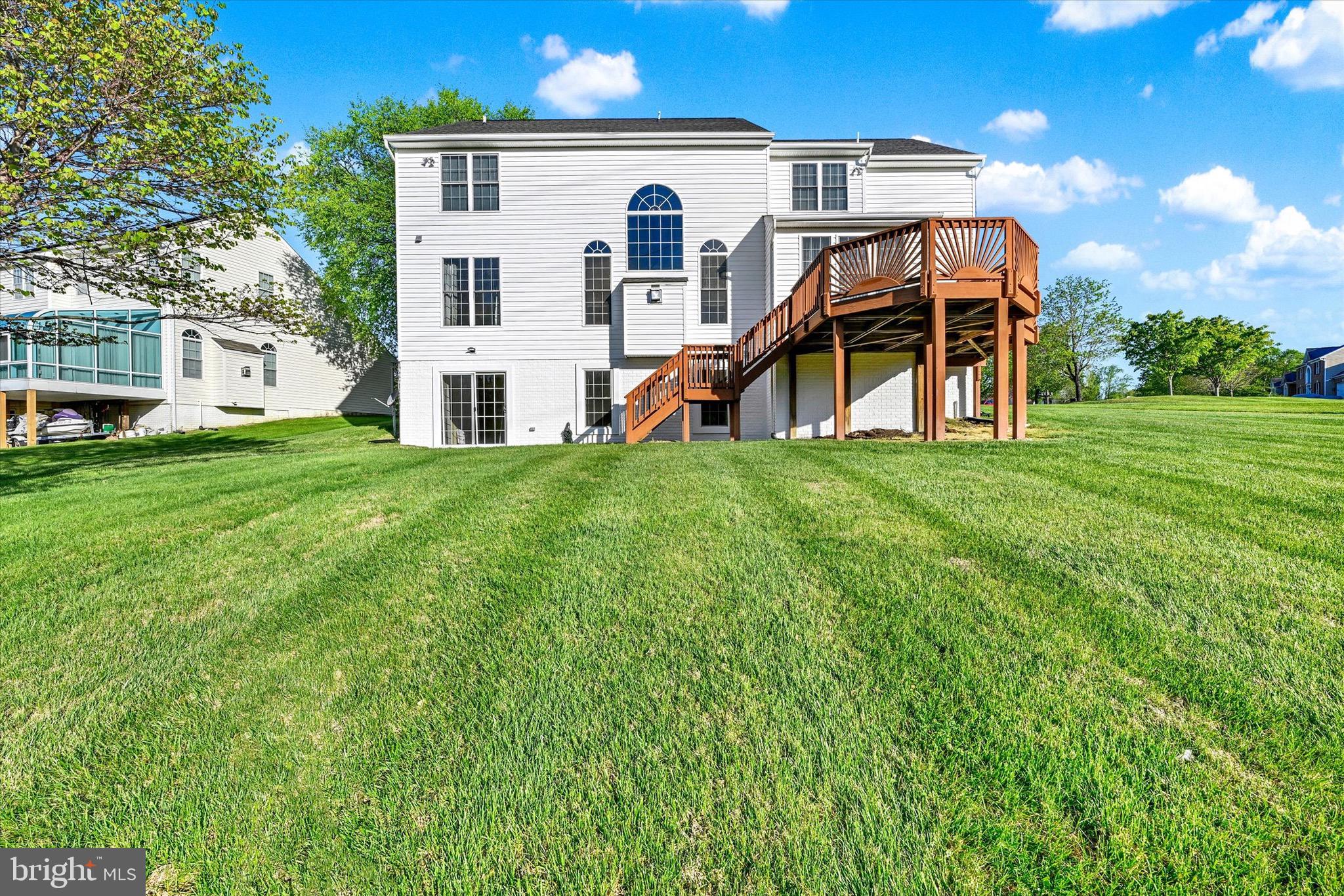 8332 GOVERNOR GRAYSON WAY