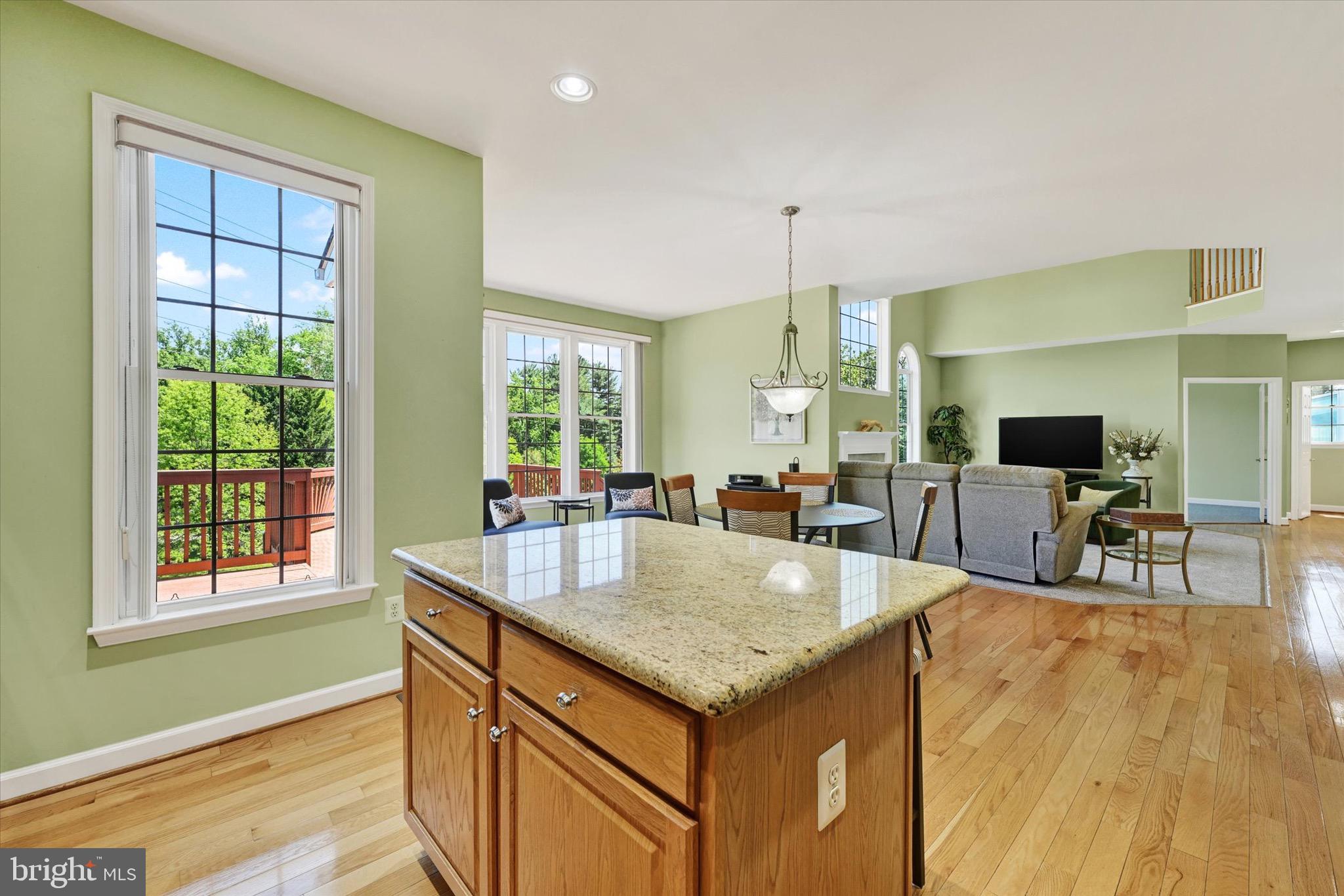 GOVERNORS RUN - Residential