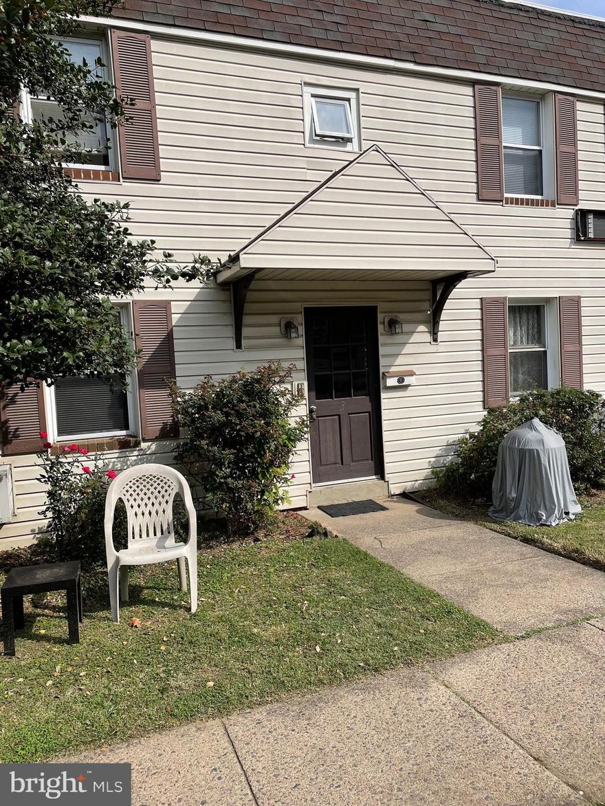 Second Floor 2 Bedroom 1 bath unit in Brighton Village.     Living Room, Dining Room and  New Kitchen.
New Floors in Living Room, Hall and one bedroom.