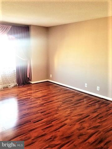 WATERGATE AT LANDMARK - Residential Lease