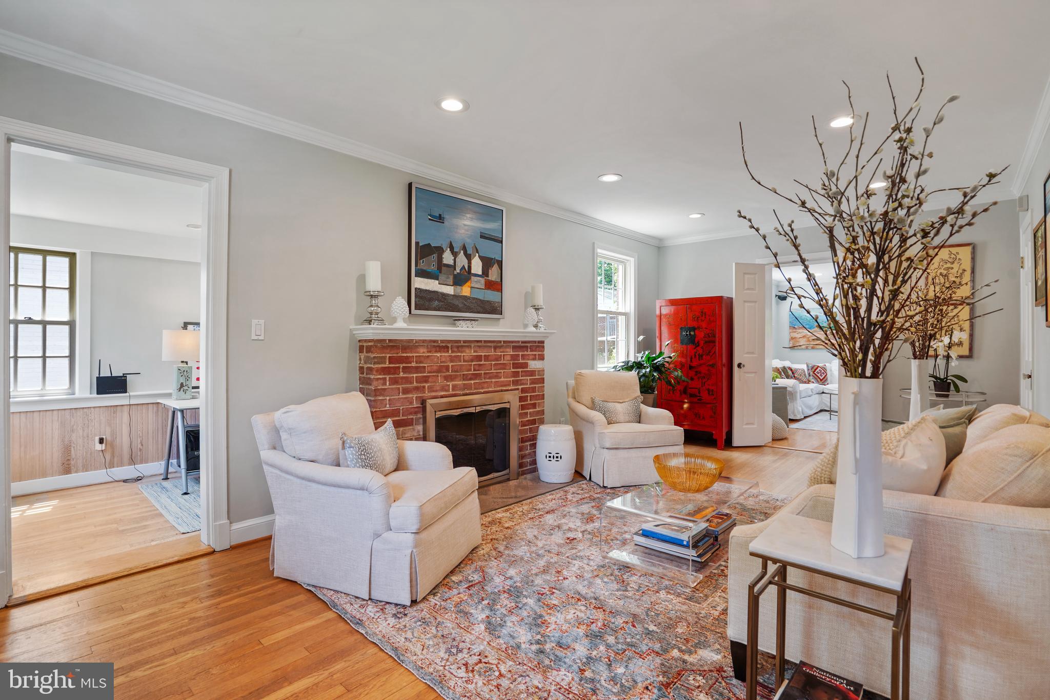 DYES OAKCREST - Residential