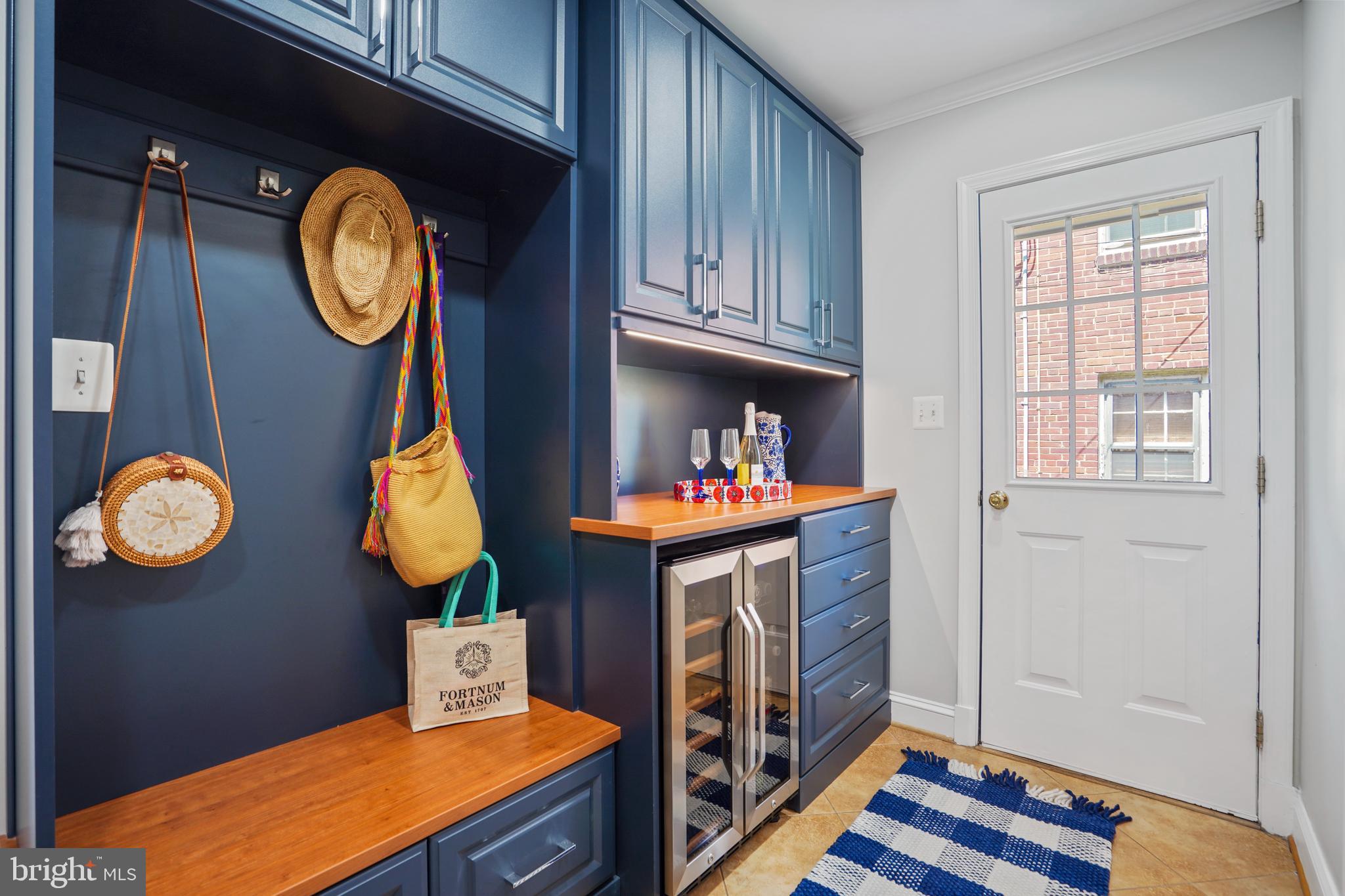 DYES OAKCREST - Residential