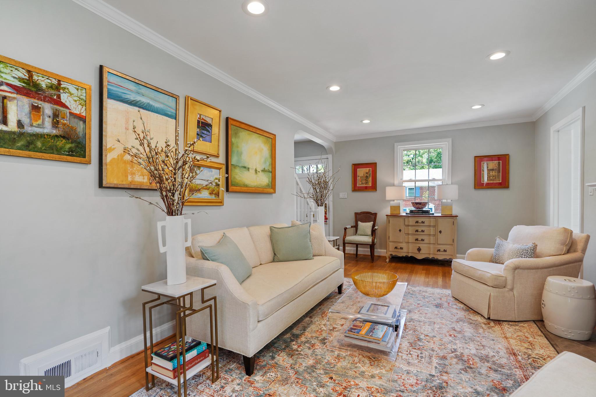 DYES OAKCREST - Residential