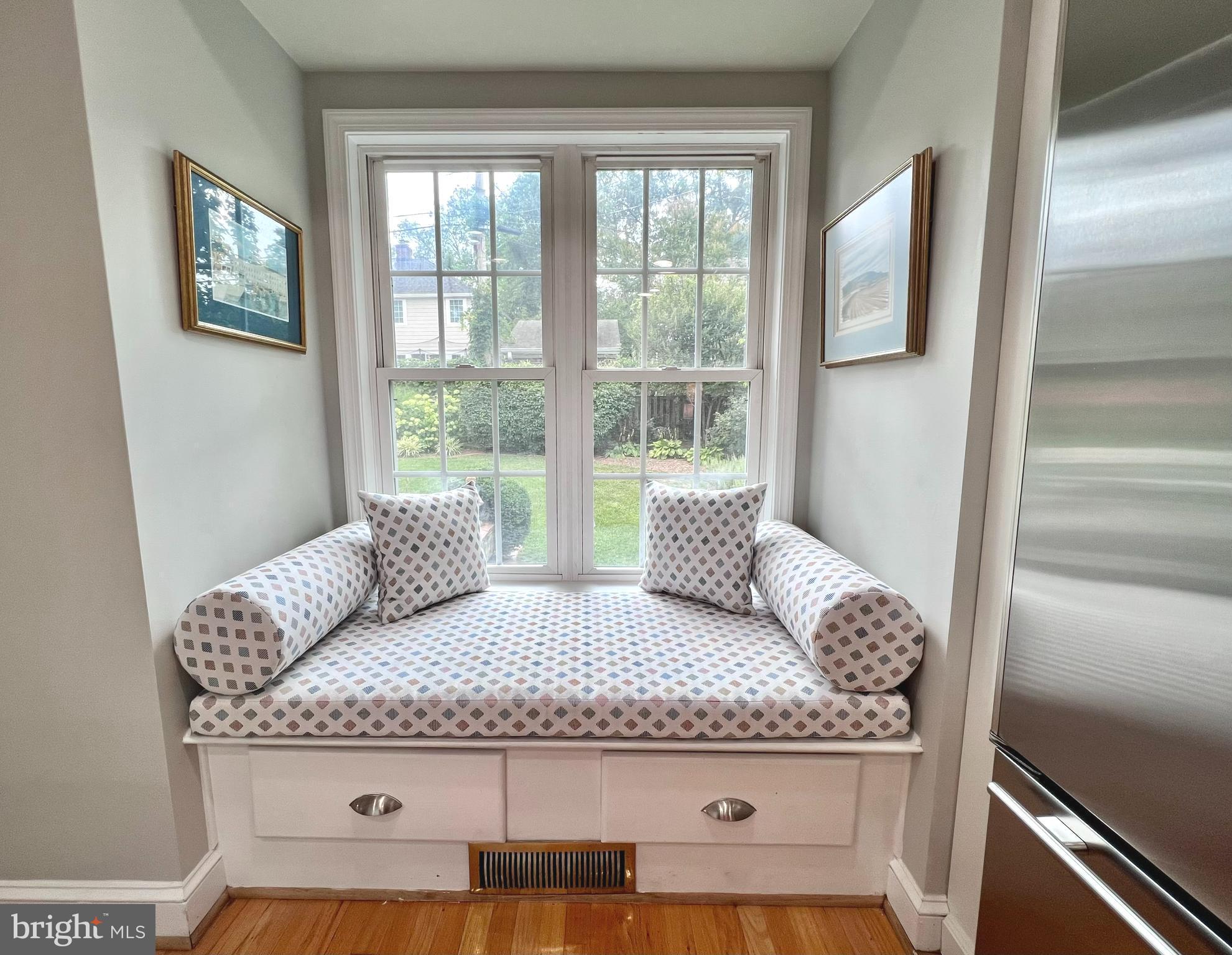 DYES OAKCREST - Residential