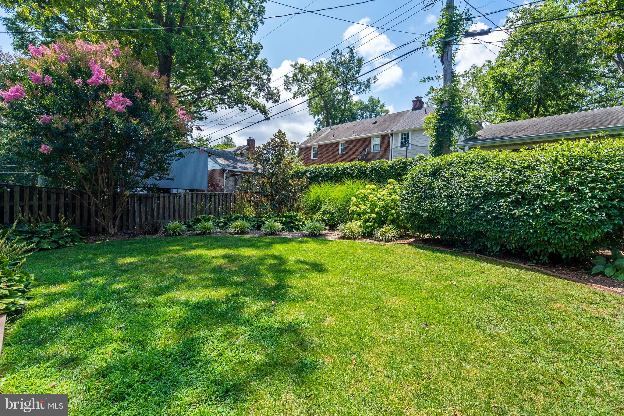 DYES OAKCREST - Residential