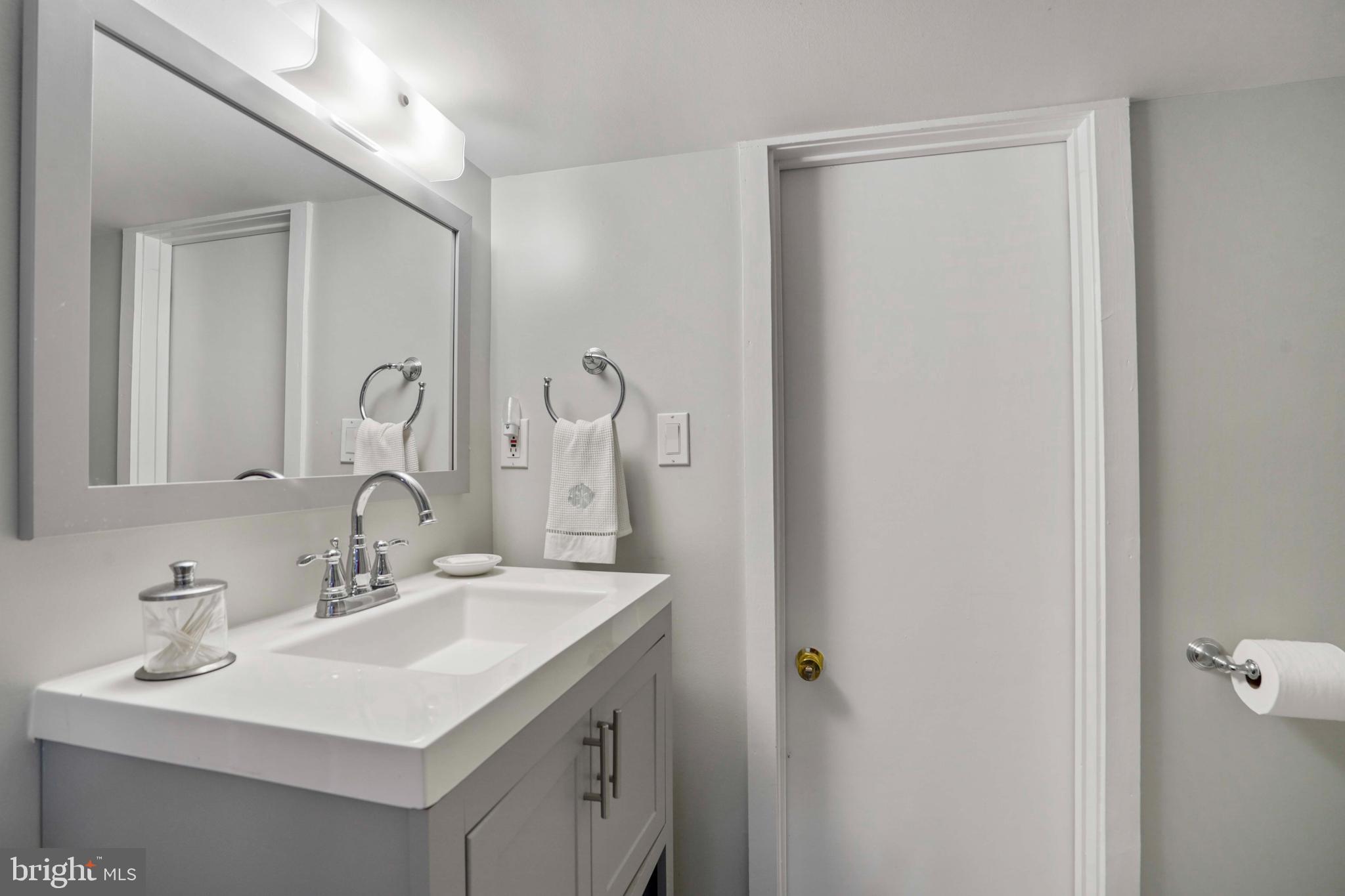 DYES OAKCREST - Residential