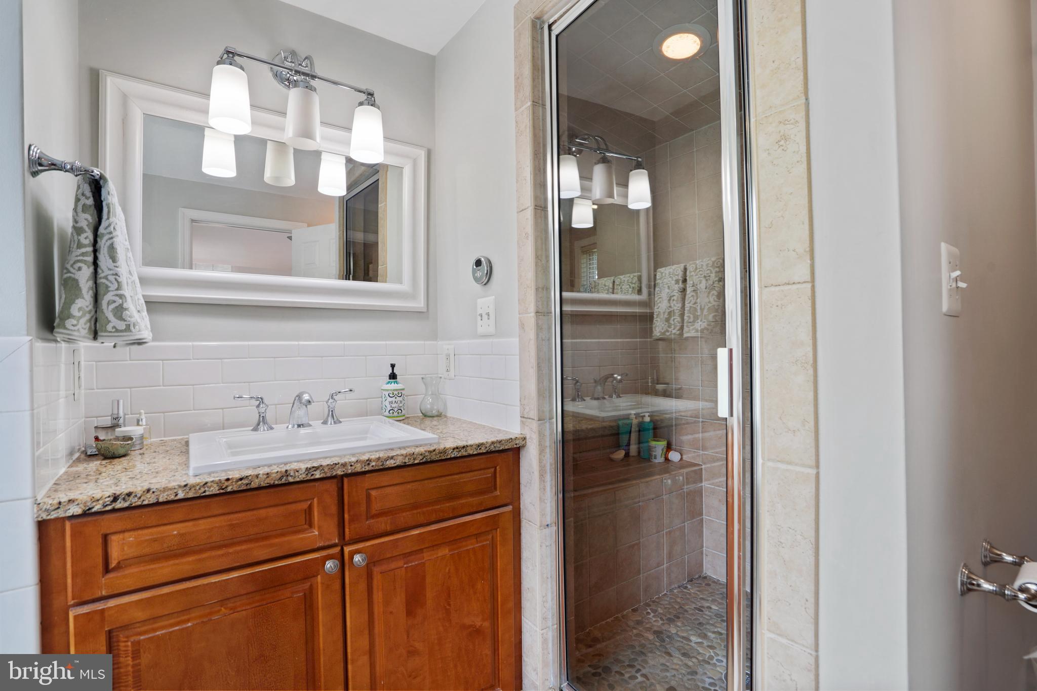 DYES OAKCREST - Residential