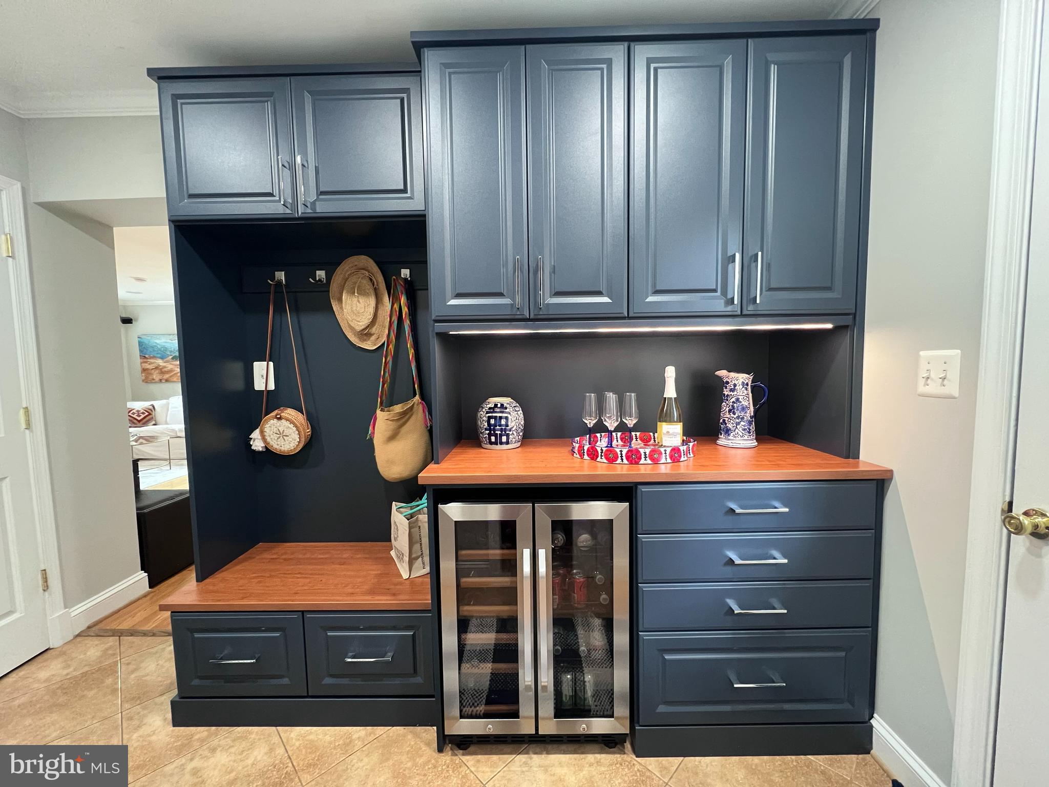 DYES OAKCREST - Residential