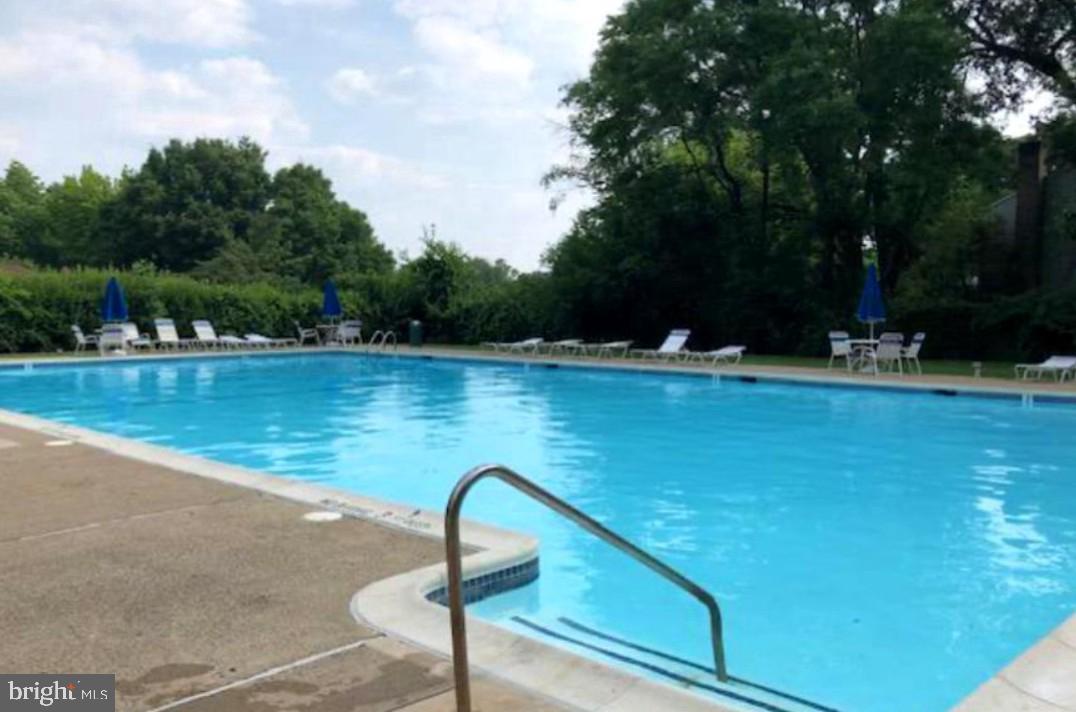 VALLEY GLEN - Residential