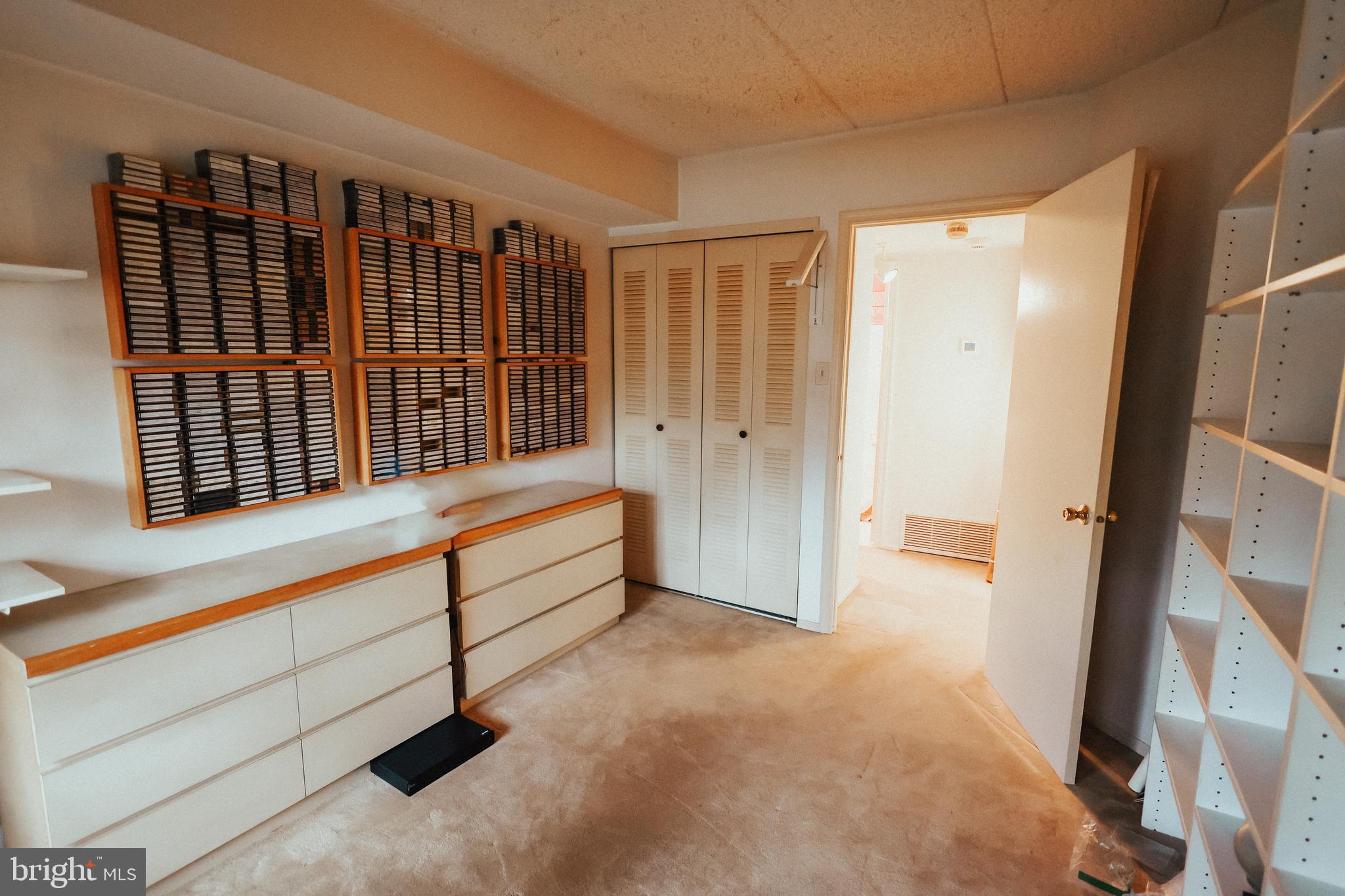 VALLEY GLEN - Residential