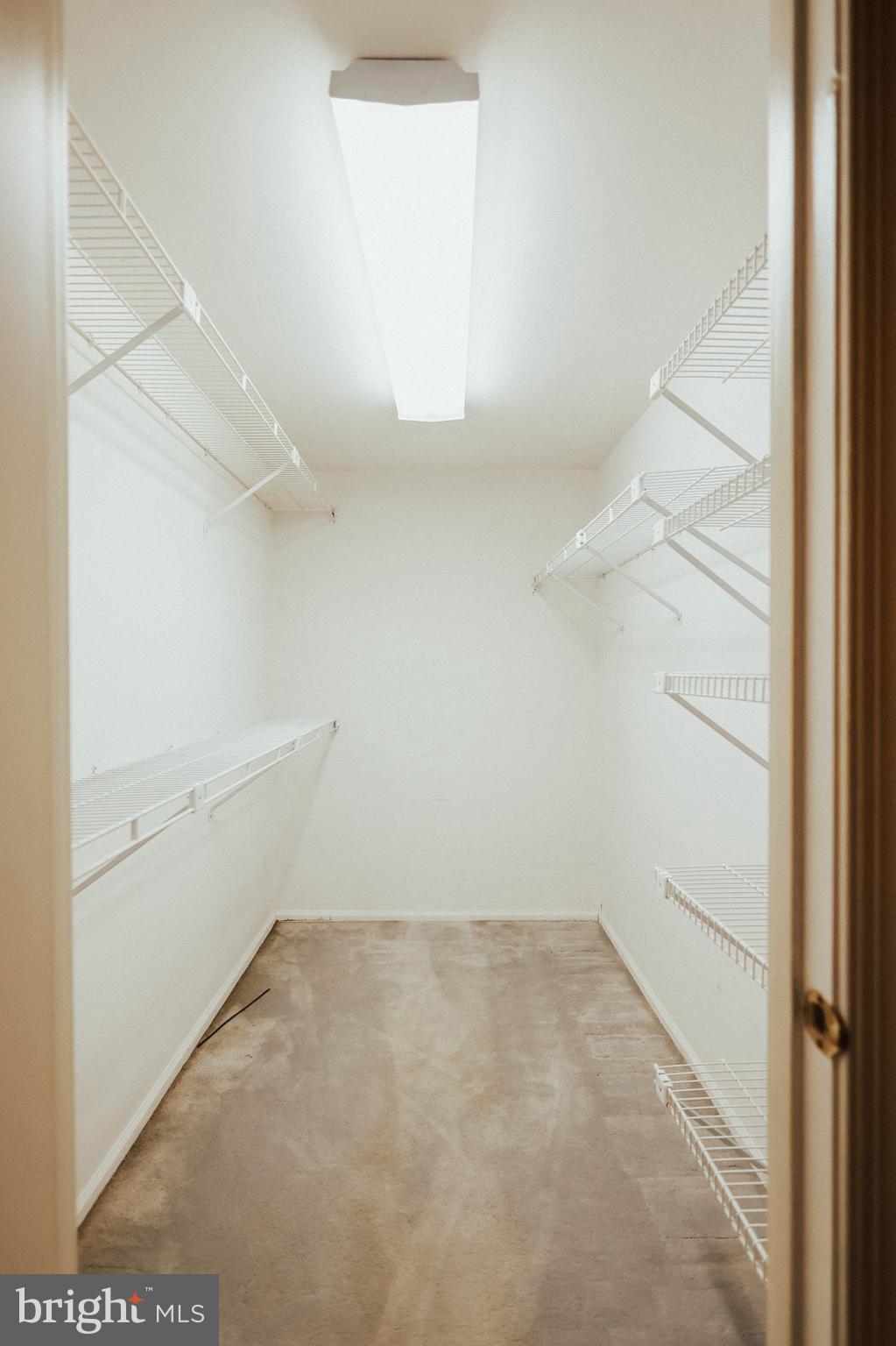 VALLEY GLEN - Residential