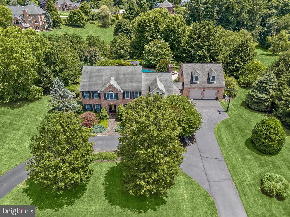 THE WARFIELDS - Residential