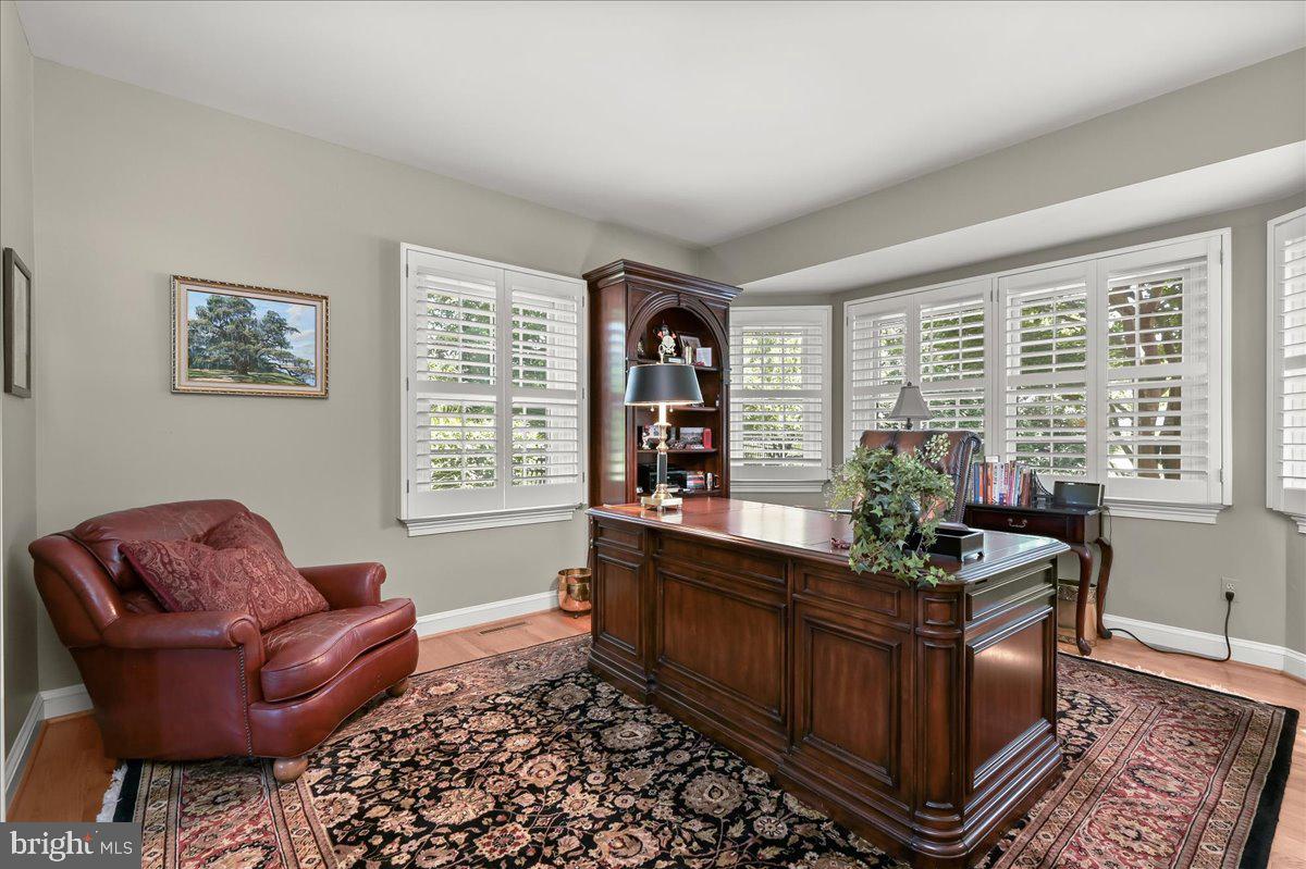 THE WARFIELDS - Residential