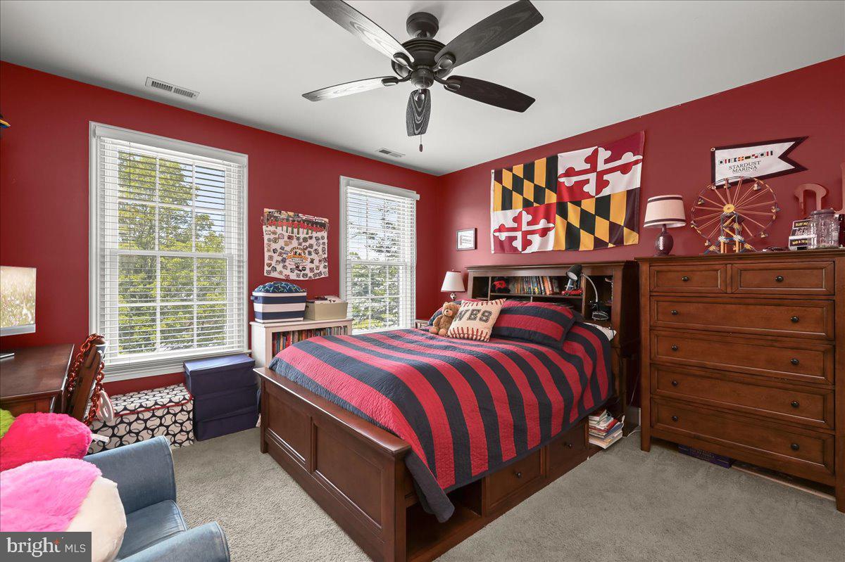 THE WARFIELDS - Residential