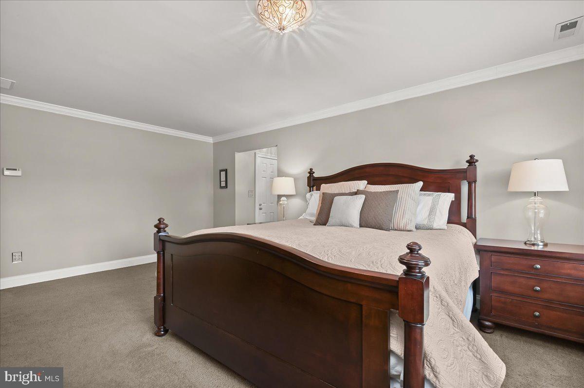 THE WARFIELDS - Residential