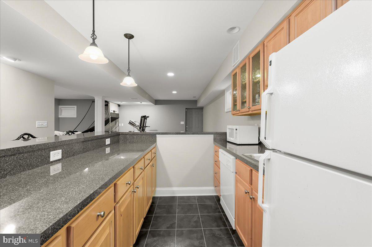 THE WARFIELDS - Residential