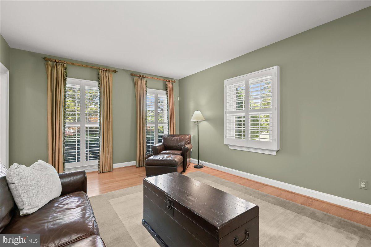 THE WARFIELDS - Residential