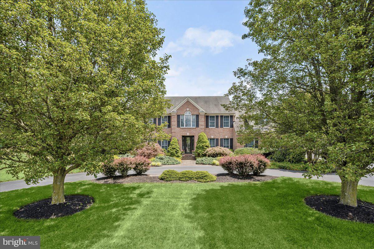 THE WARFIELDS - Residential