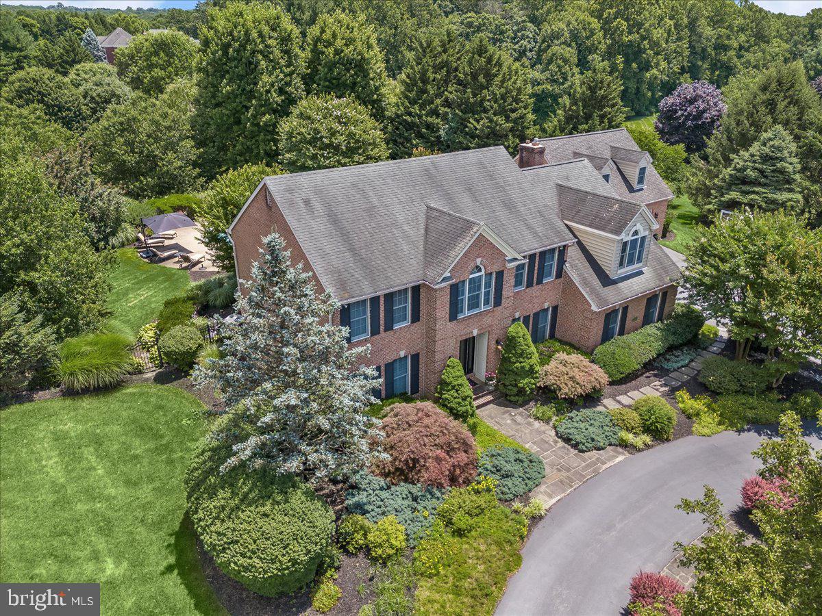 THE WARFIELDS - Residential