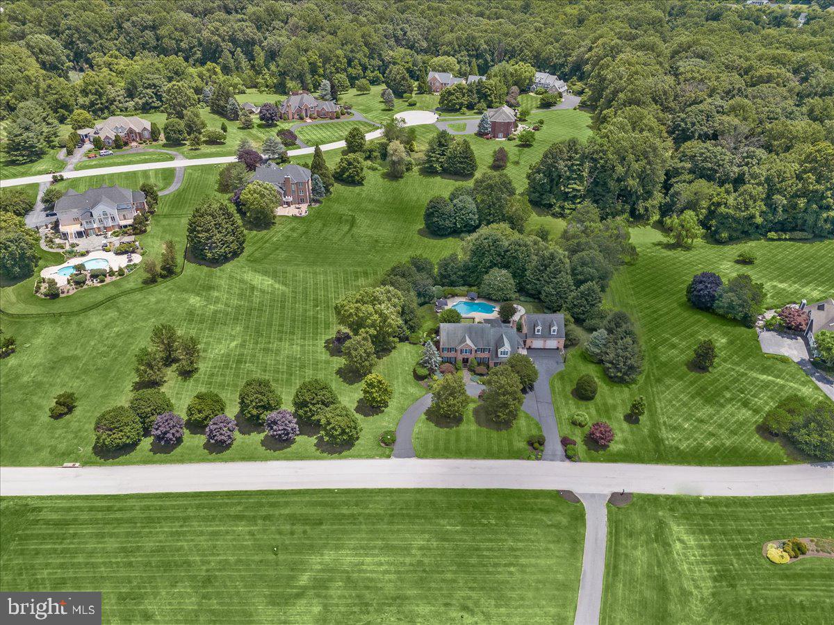 THE WARFIELDS - Residential