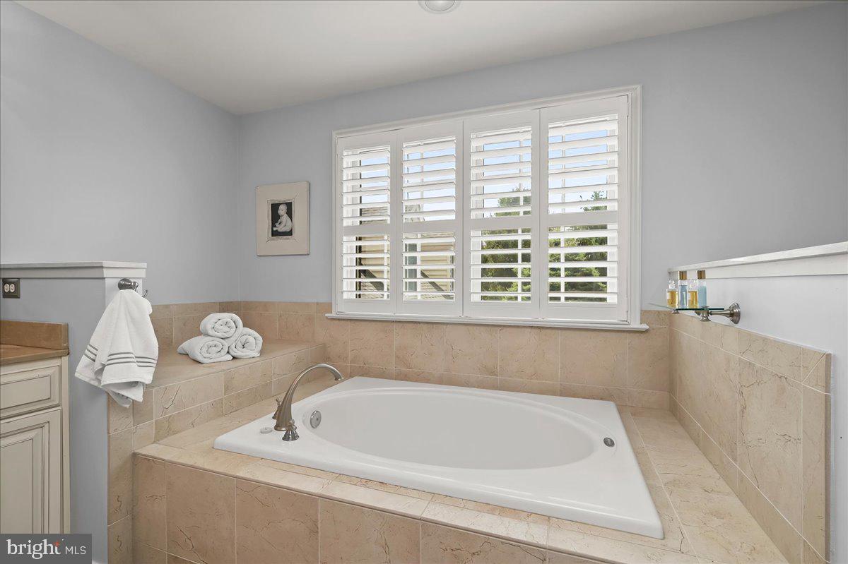 THE WARFIELDS - Residential