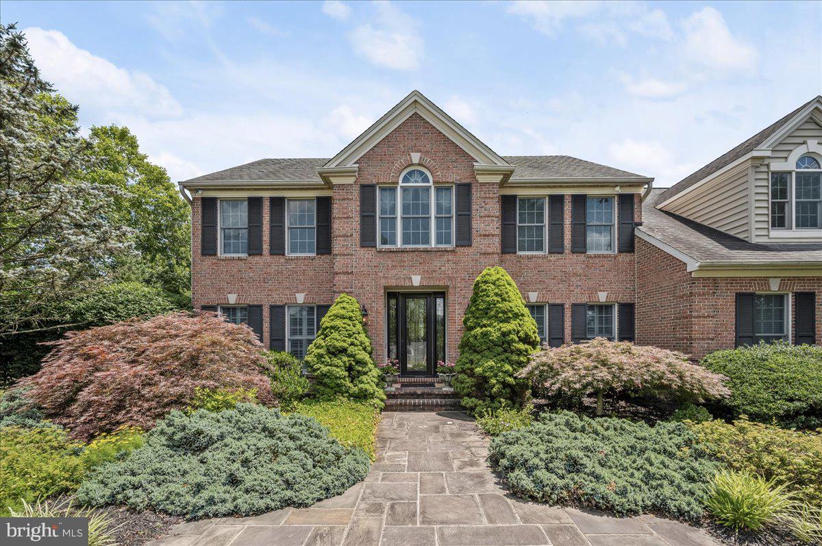 THE WARFIELDS - Residential