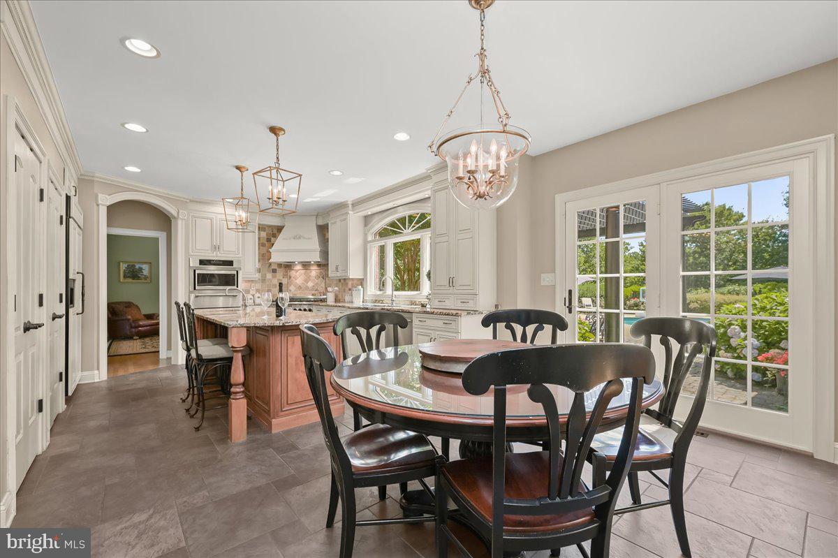 THE WARFIELDS - Residential