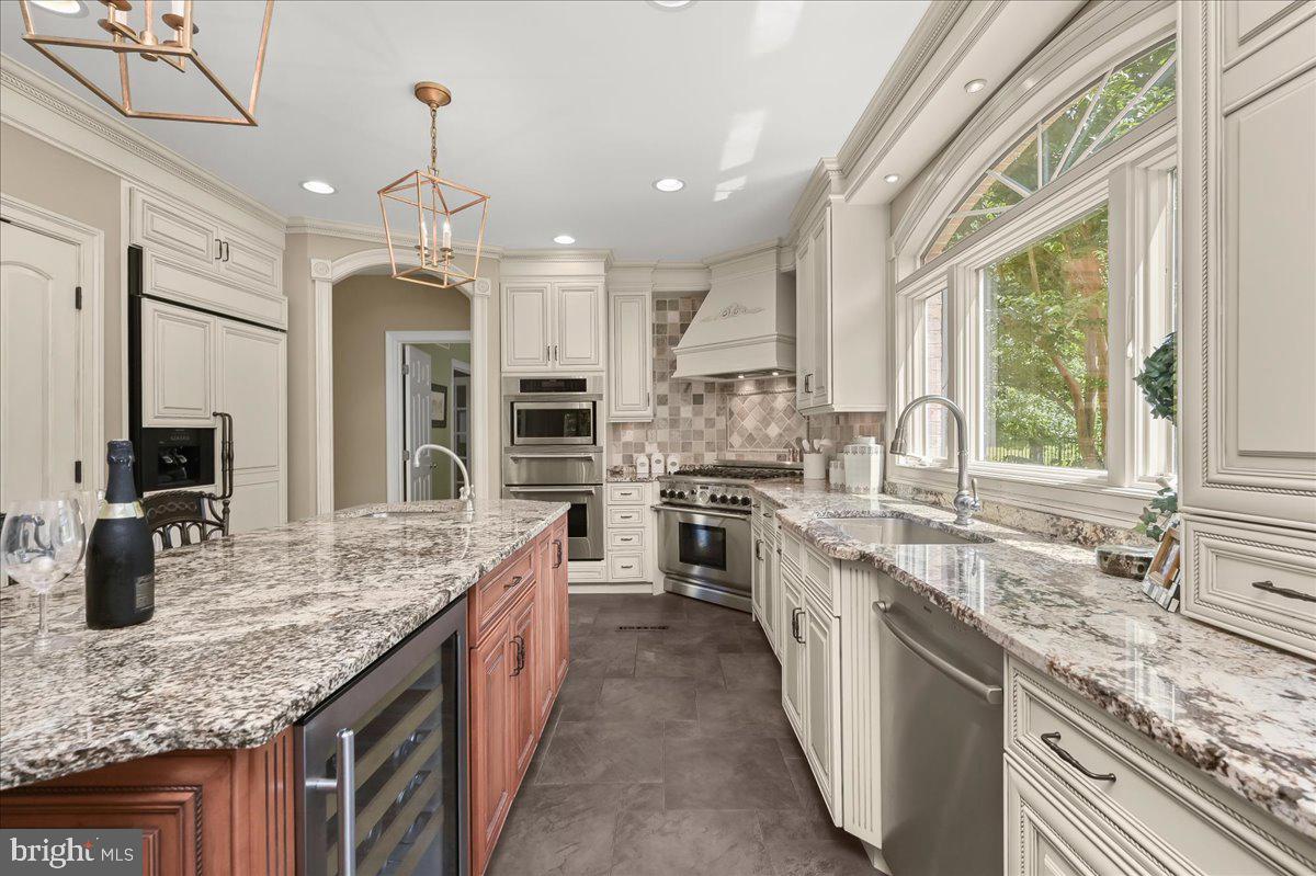 THE WARFIELDS - Residential