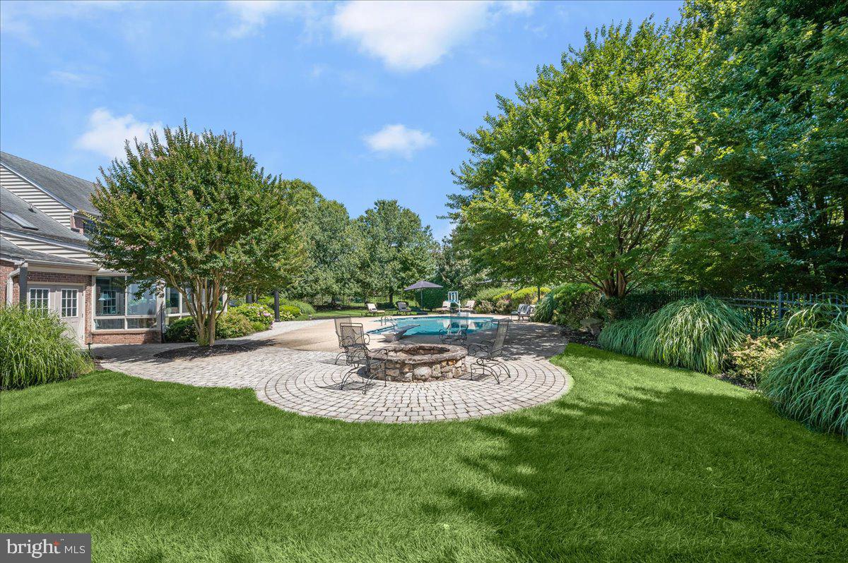 THE WARFIELDS - Residential