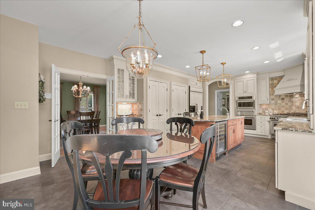 THE WARFIELDS - Residential