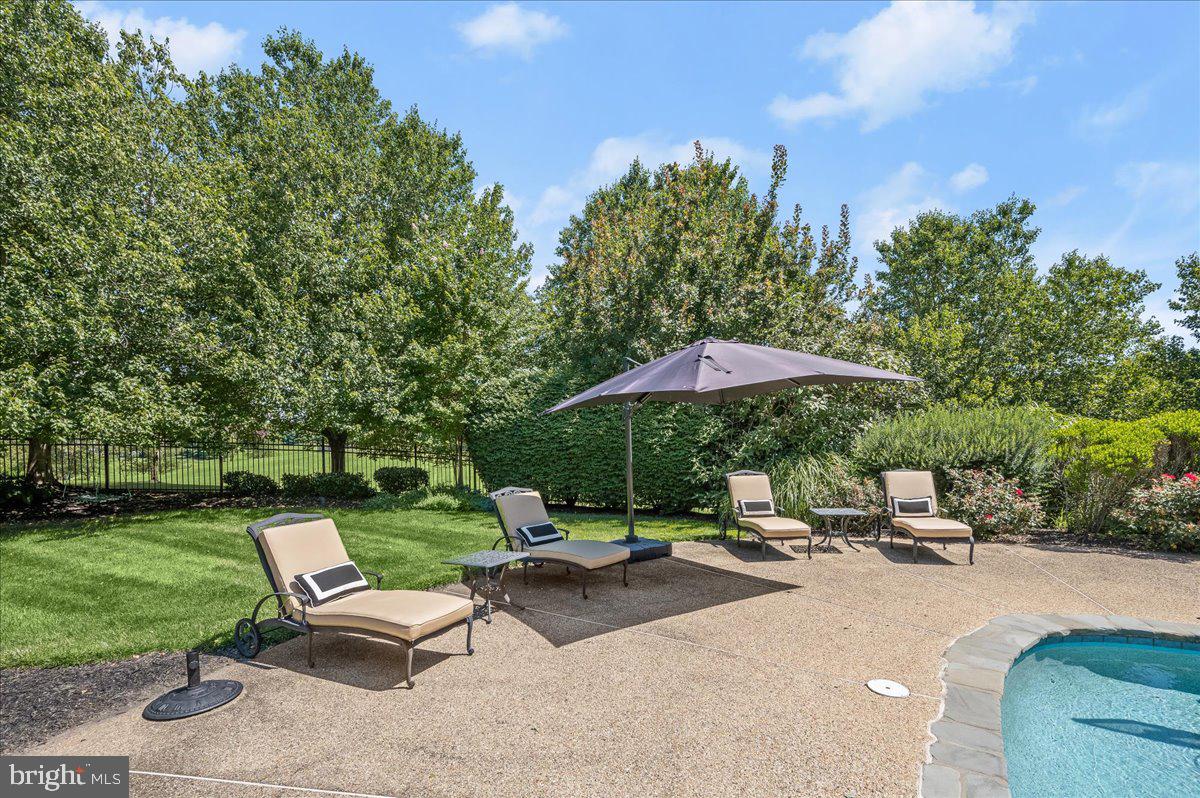 THE WARFIELDS - Residential