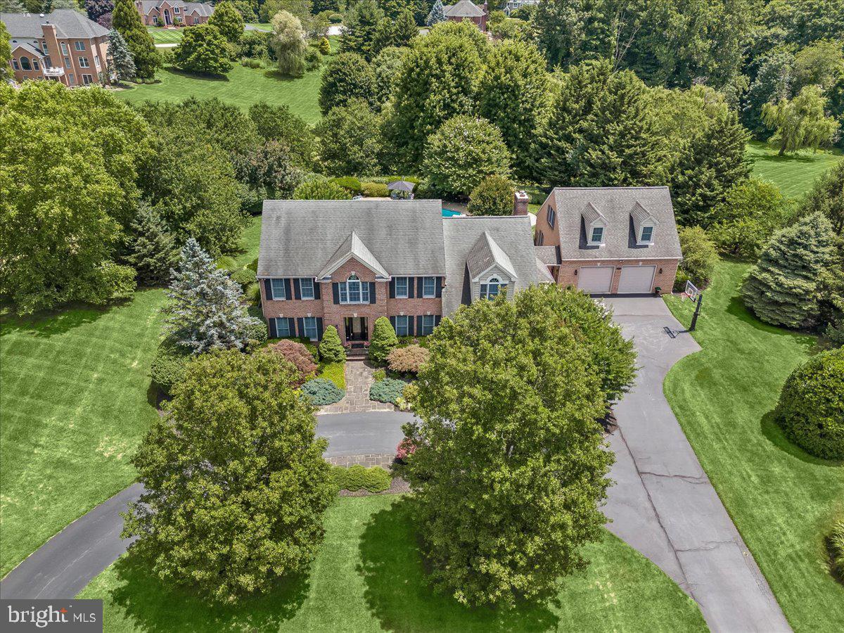 THE WARFIELDS - Residential