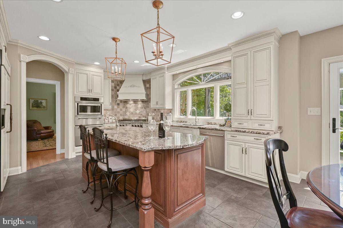 THE WARFIELDS - Residential