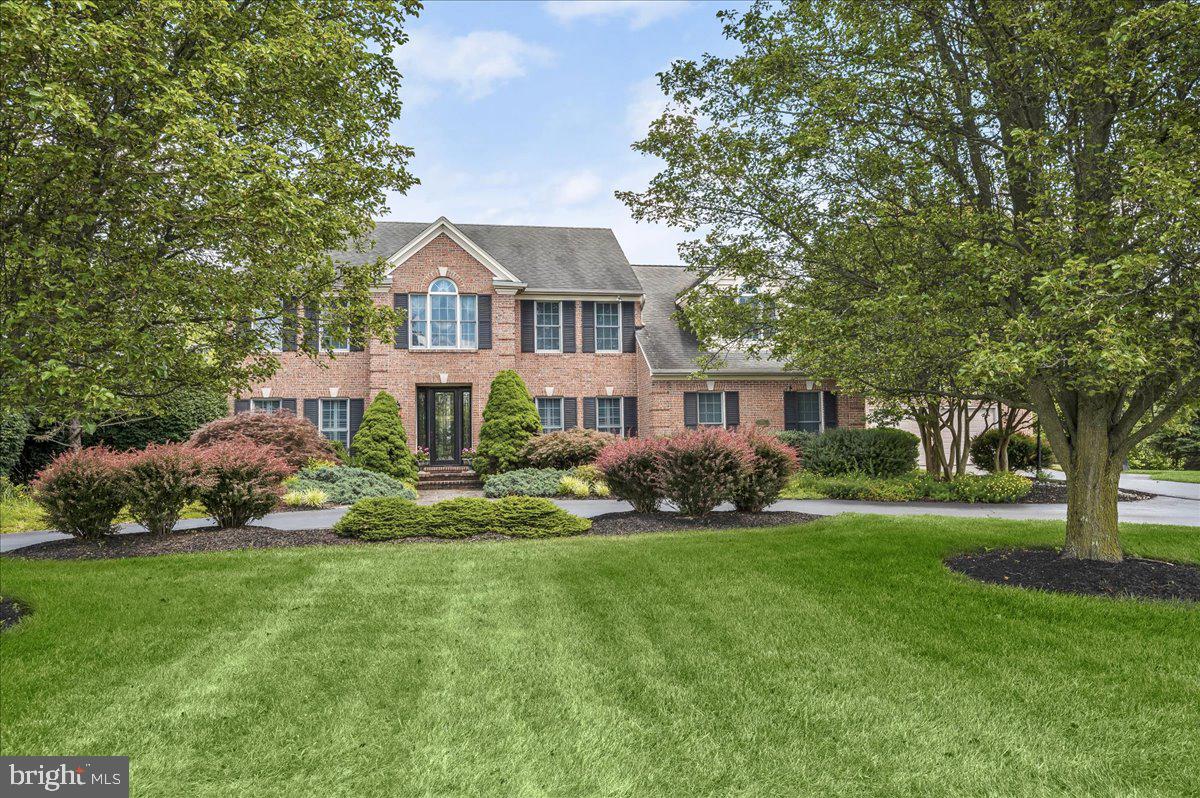 THE WARFIELDS - Residential