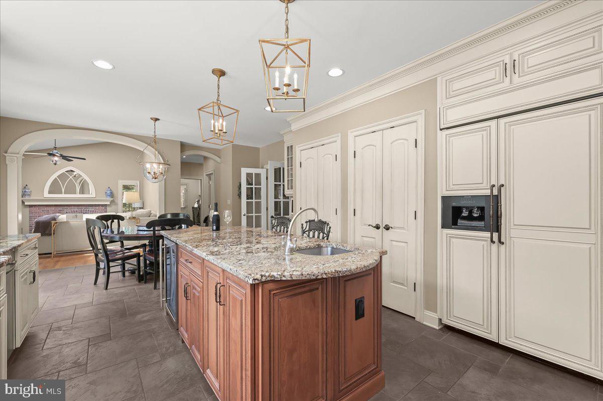 THE WARFIELDS - Residential