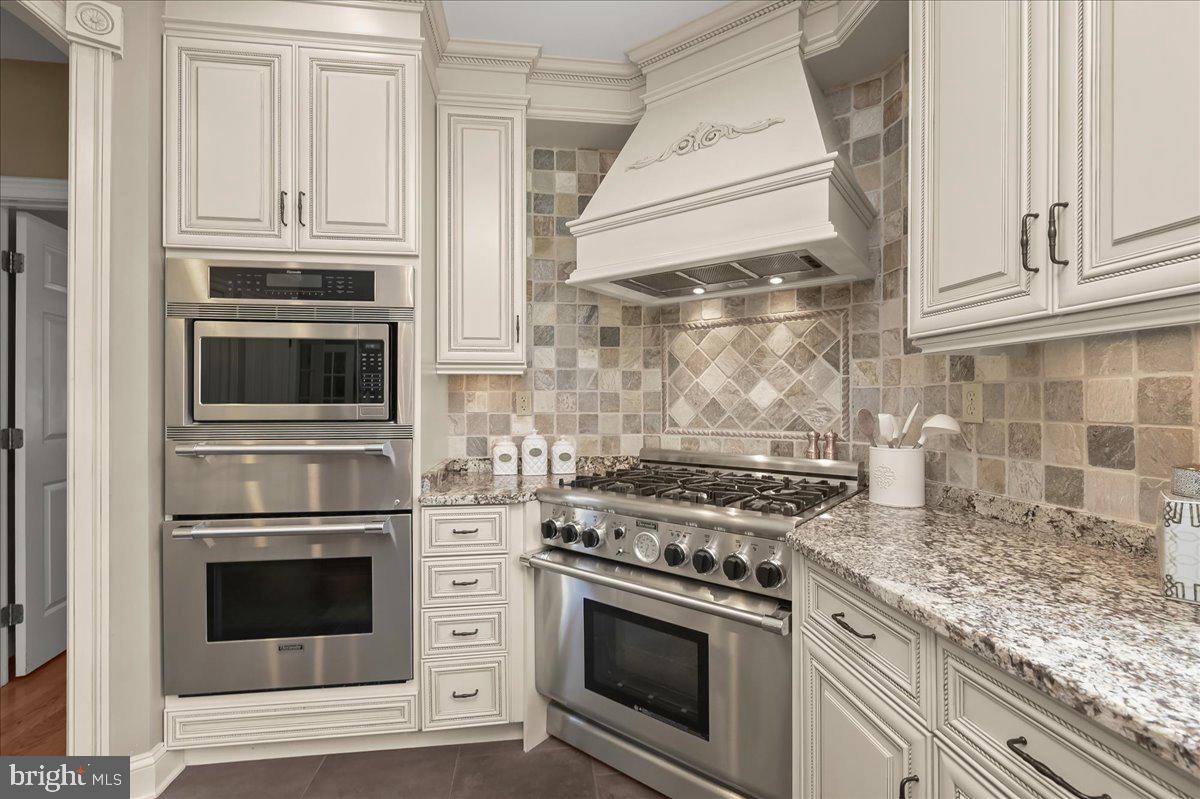 THE WARFIELDS - Residential