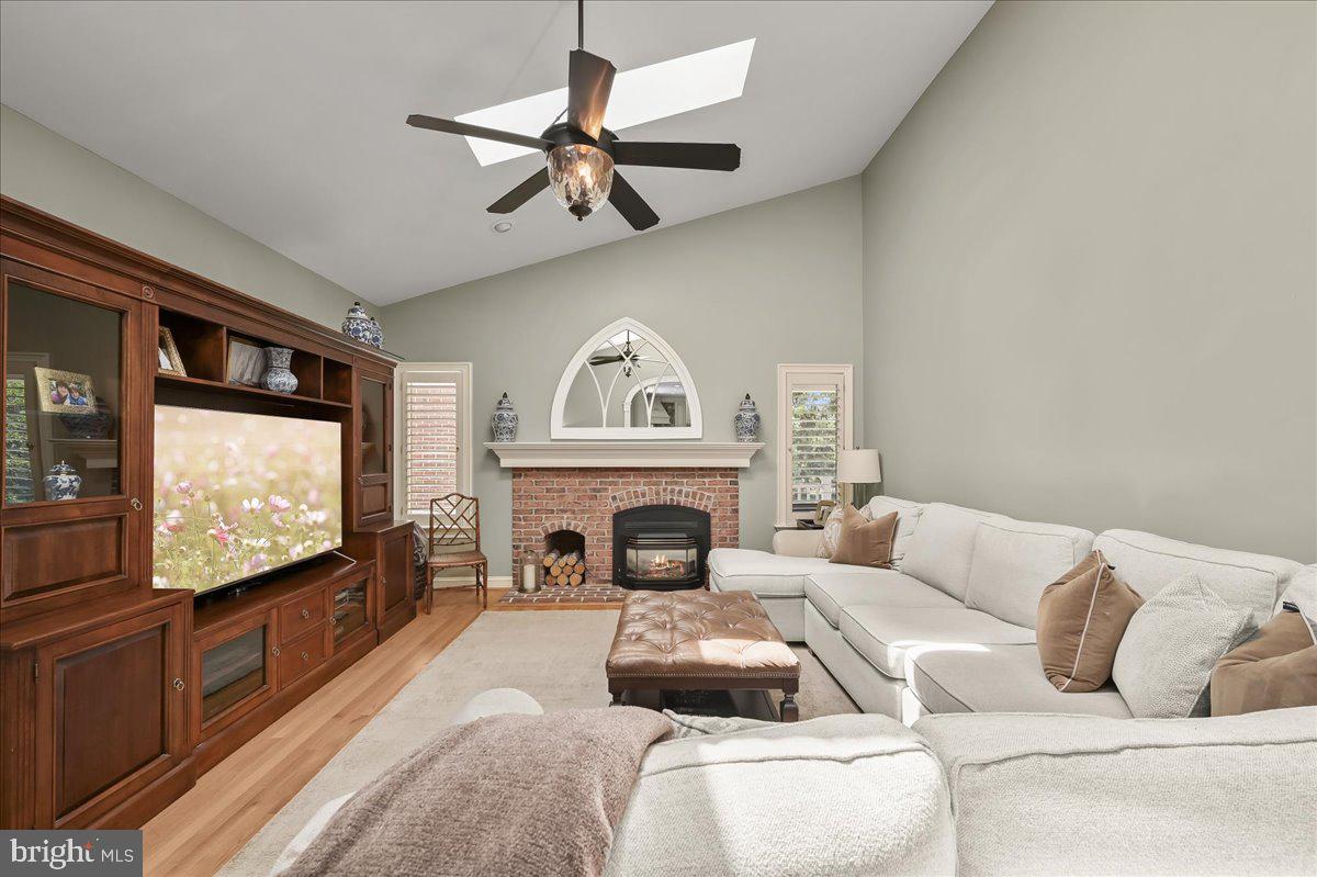 THE WARFIELDS - Residential