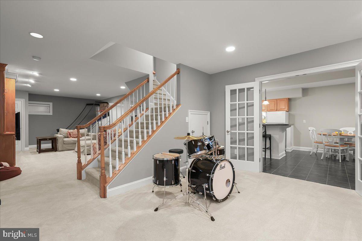 THE WARFIELDS - Residential